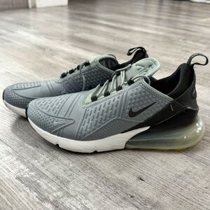 Nike Air Max 270 SE Shoes